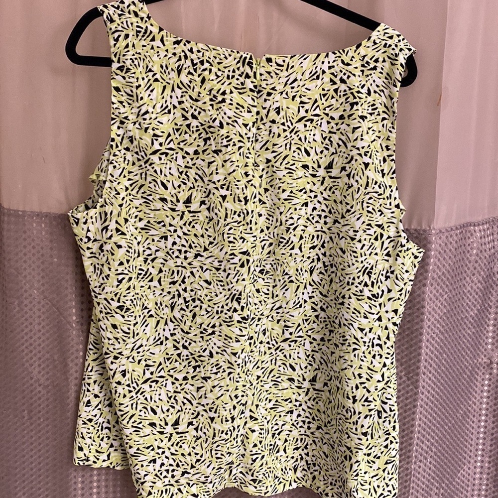 Lime green and black shell blouse with front half zip. Size XXL